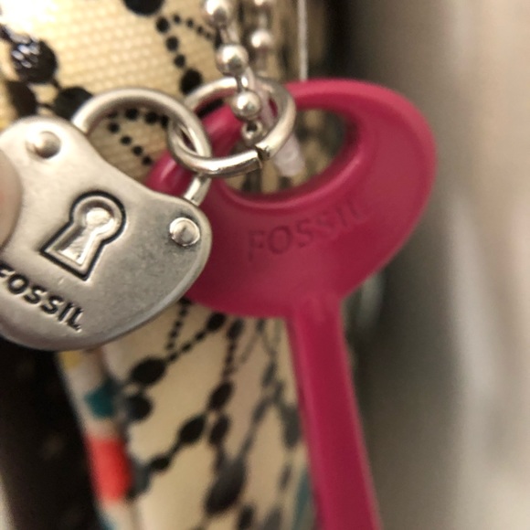 FOSSIL Crossbody - Picture 7 of 16